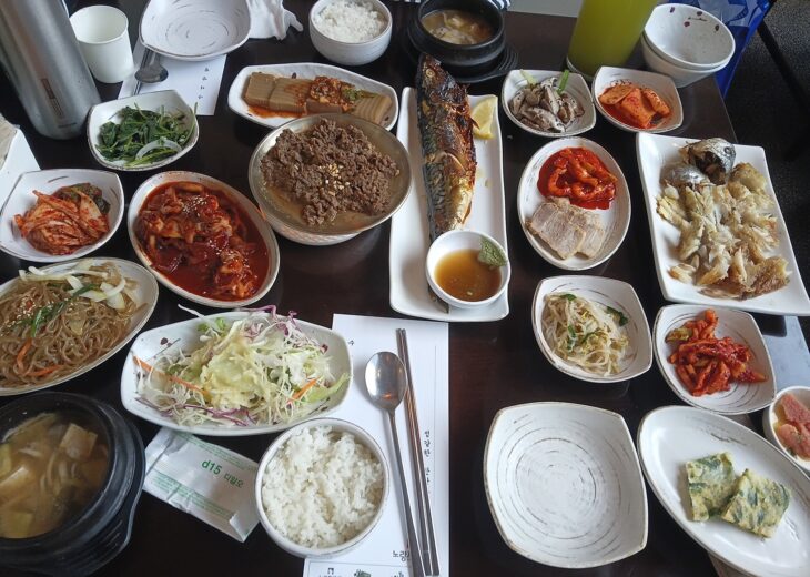 Norang Jeogori Hanjeongsik